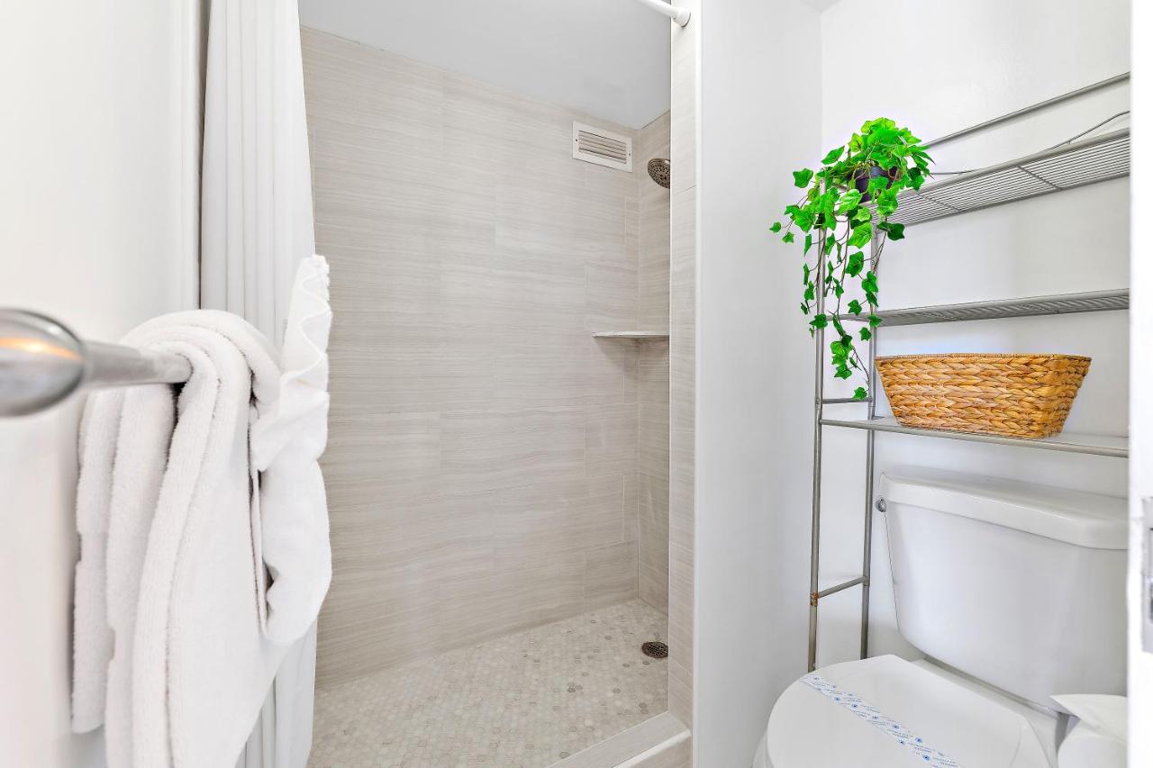 Beautiful Studio In The Heart Of Vibrant Waikiki Honolulu Kültér fotó